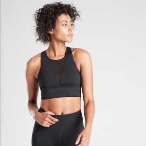 Athleta tenacity plunge bra